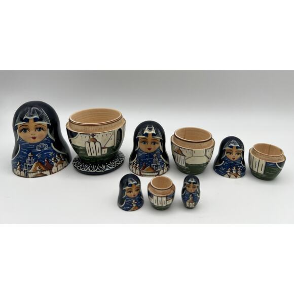 Vintage Sergiyev Posad Russian Matryoshka Nesting Dolls 5 Piece Set 5.5” Signed - Picture 6 of 7